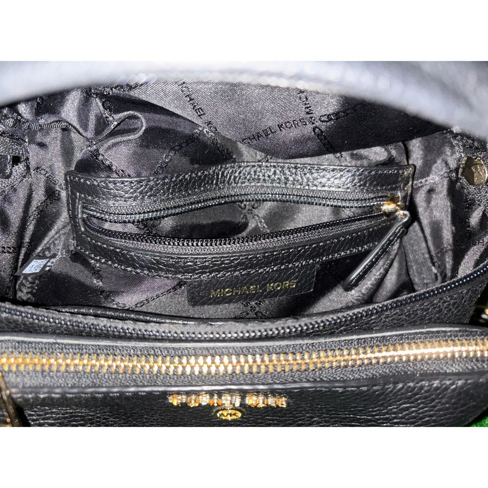 Michael Kors Slater Medium Pebbled Leather Sling Pack - Picture 7 of 8